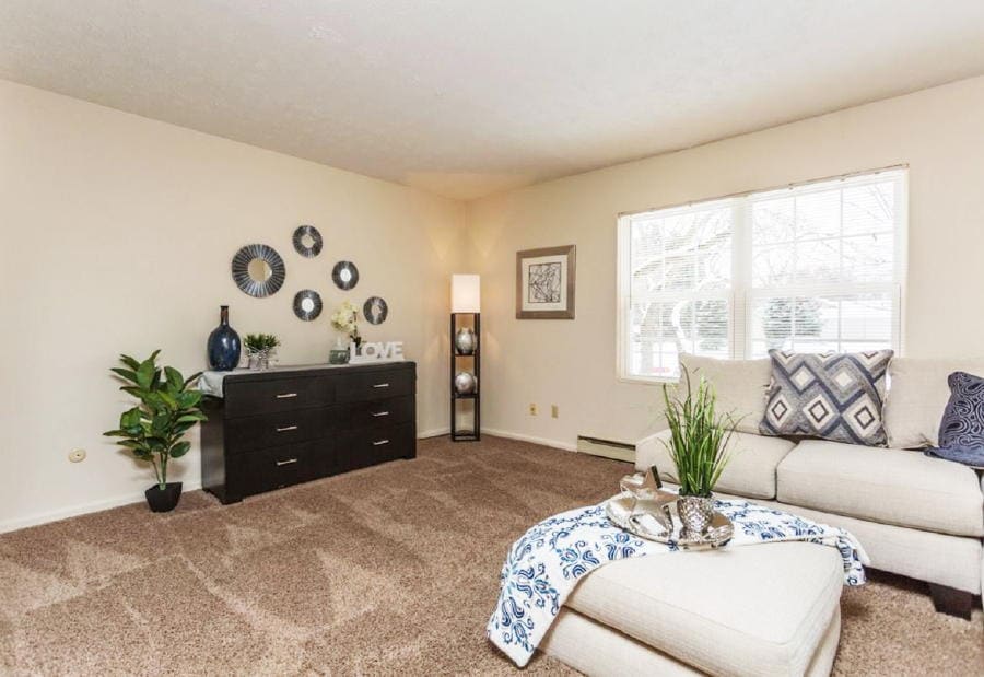 Greenbriar Village – Studio