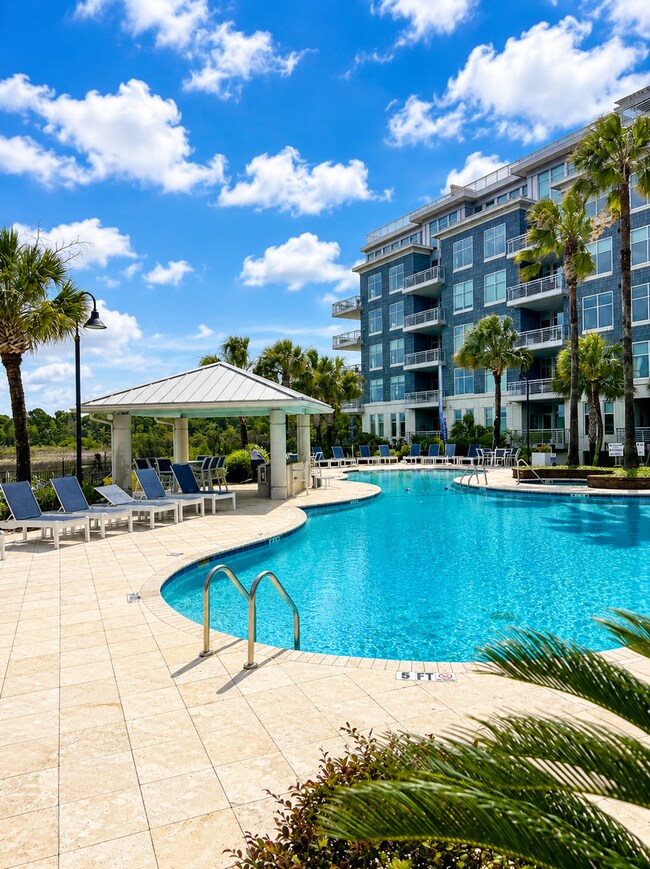 Foto del edificio - Luxury Lowcountry Waterfront Living at The Tides