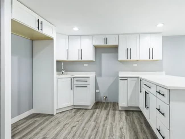 Building Photo - 4340 W Maypole Ave
