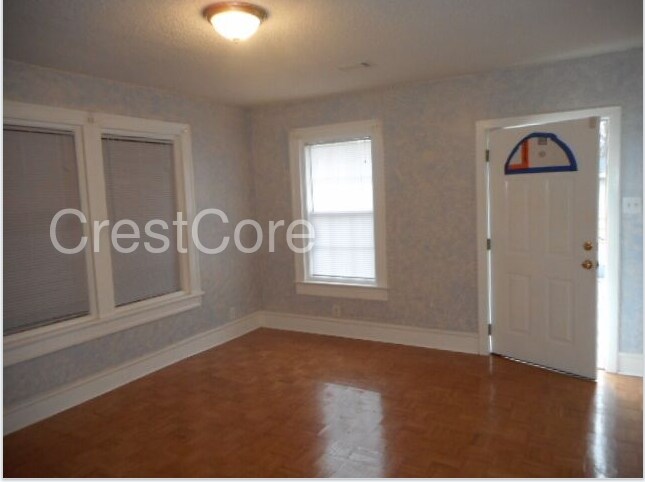 Building Photo - 3563 Rockwood Ave