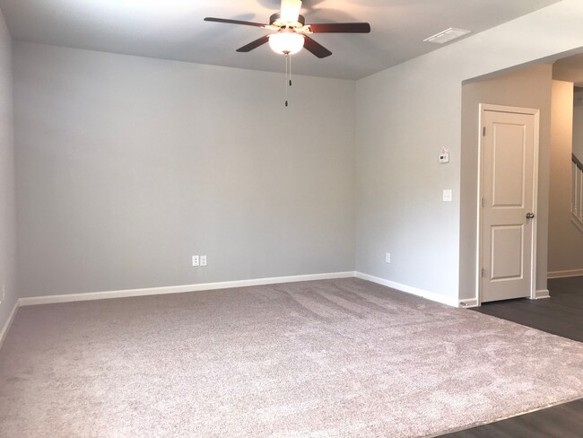 Building Photo - 1550 Brookmere Way