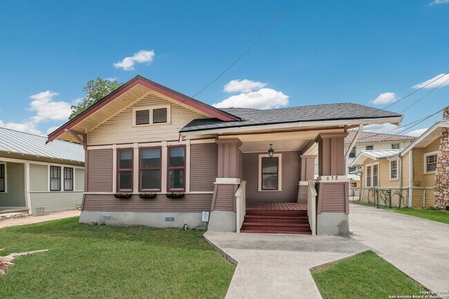 Foto del edificio - 638 Cedar St