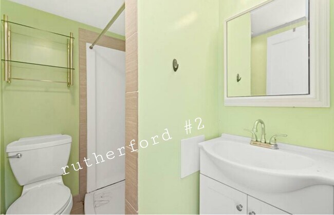 Foto del edificio - 1327 Rutherford Ave