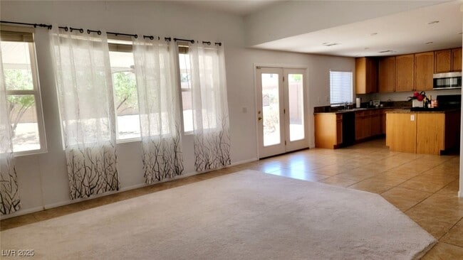 Foto del edificio - 7615 Ironwood Knoll Ave