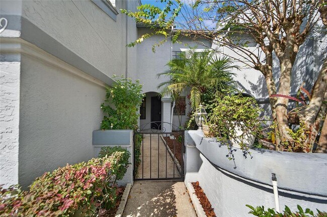 Foto del edificio - 4209 Brentwood Park Cir