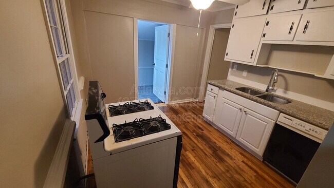 Foto del edificio - 2242 Lawson Way