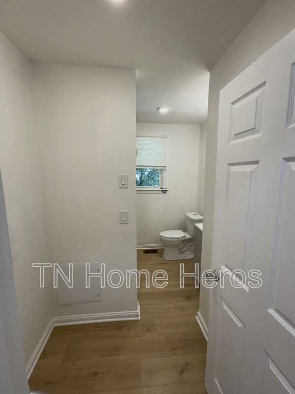 Foto del edificio - 610 Demoss St