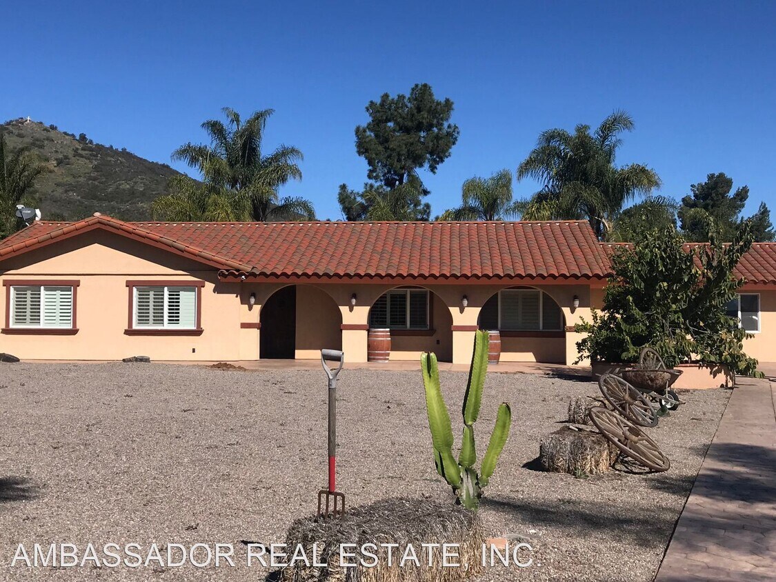 Primary Photo - 4 br, 3 bath House - 210 Buena Creek Road