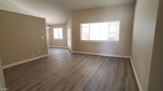 Building Photo - 2 br, 1 bath House - 2105 Beaujolais Court