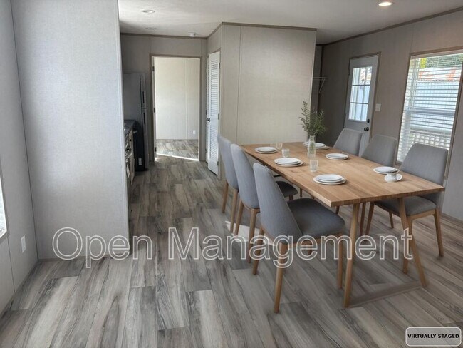 Foto del edificio - 16 English Village Park