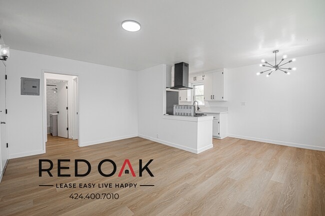 Foto del edificio - 6315 Cherry Ave