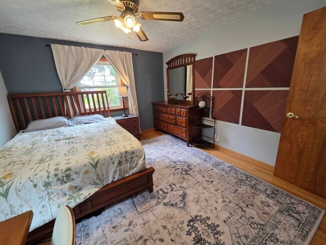 Foto del edificio - 880 Marshall Rd