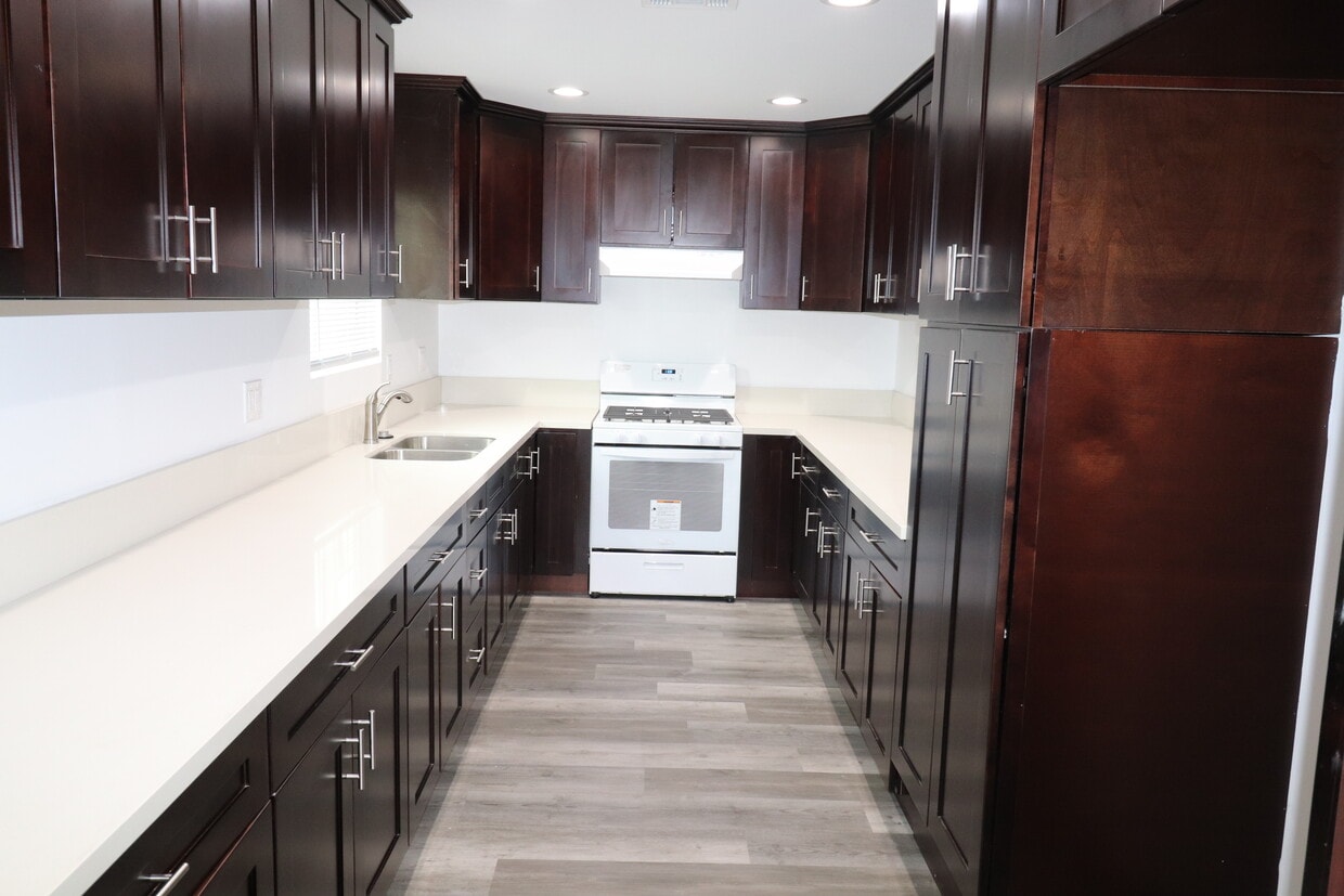 11640 Glenoaks Blvd, Pacoima, CA 91331 House Rental in Pacoima, CA