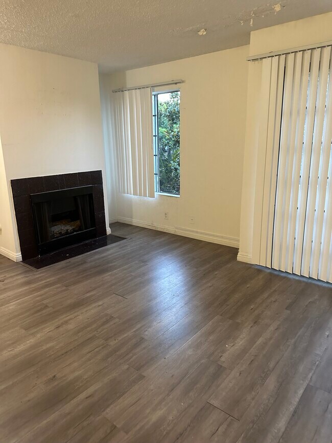 Foto del edificio - 10939 Morrison St