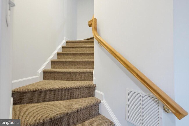 Foto del edificio - 5822 Pearson Ln