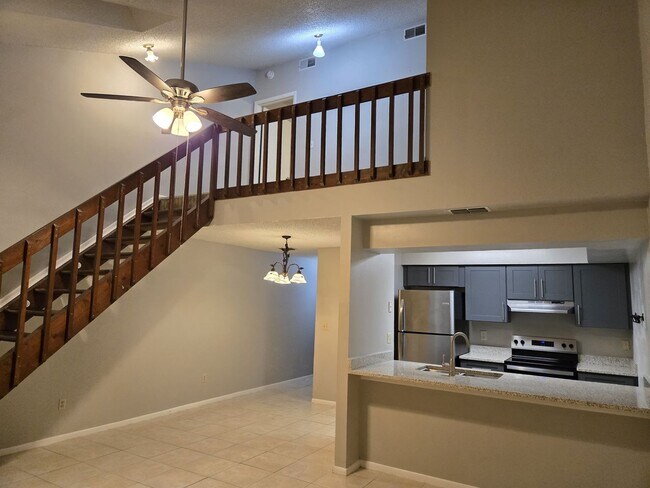 Foto del edificio - 2738 Hunt Club Ln