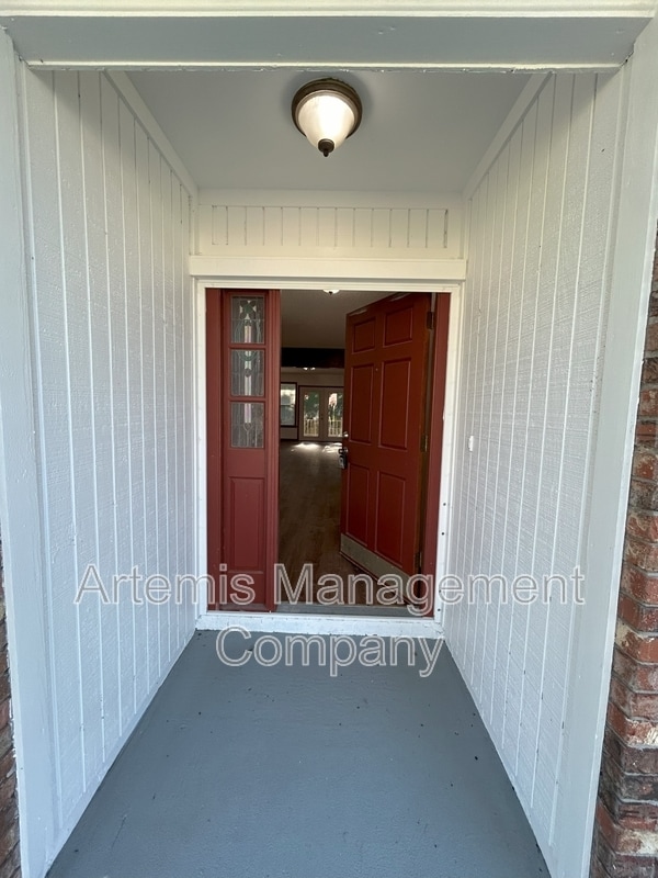 Building Photo - 12421 Bears Den Ct