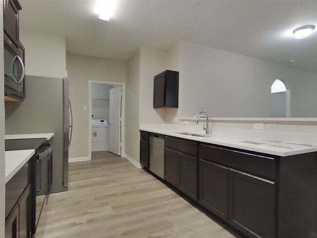 Foto del edificio - 2055 Sweet Lilac Dr