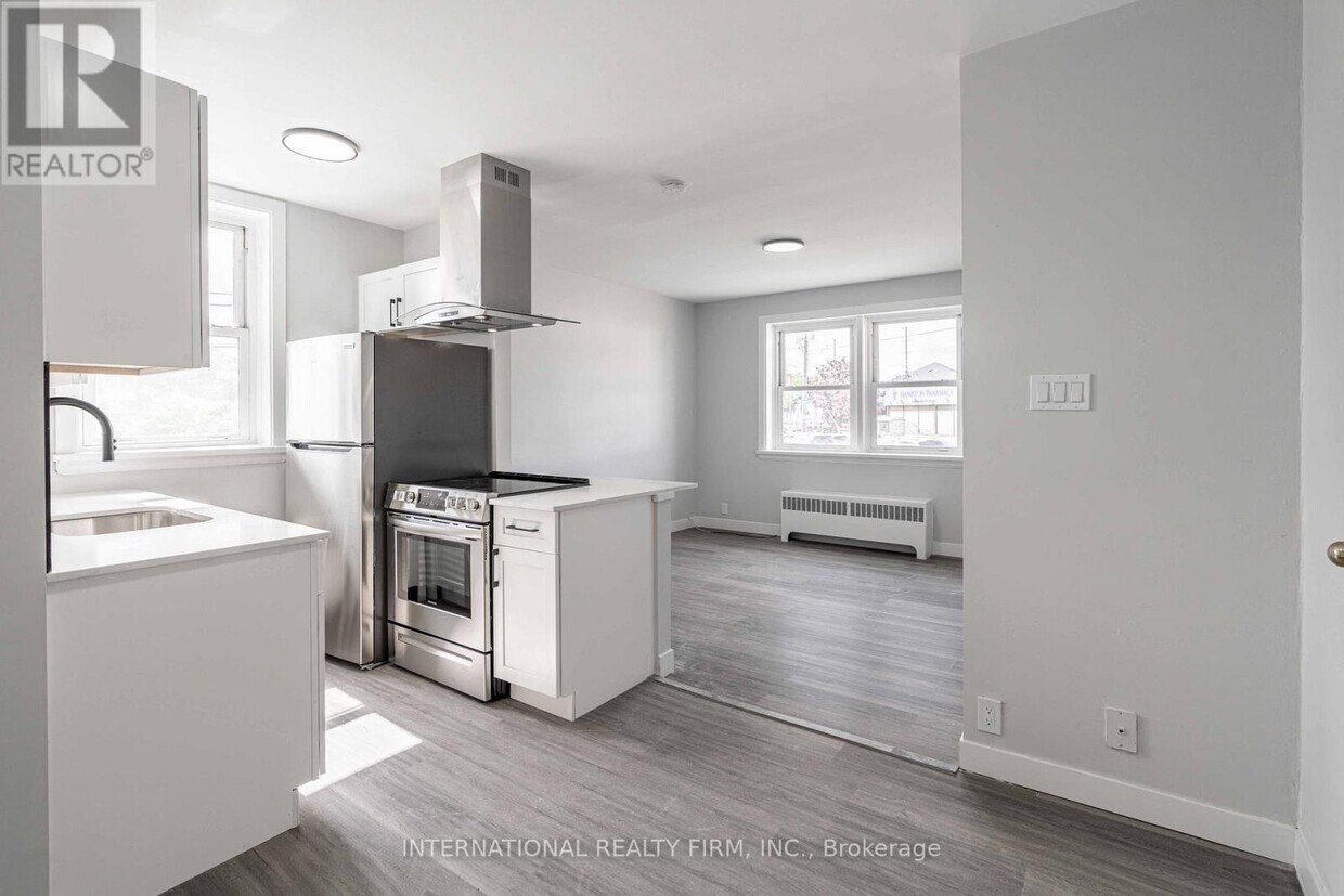 Photo principale - 215 Hamilton Rd