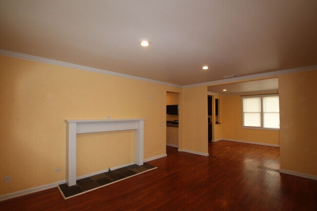 Foto del edificio - Lease Take Over! 3 Bedroom, 1.5 Bath Home ...