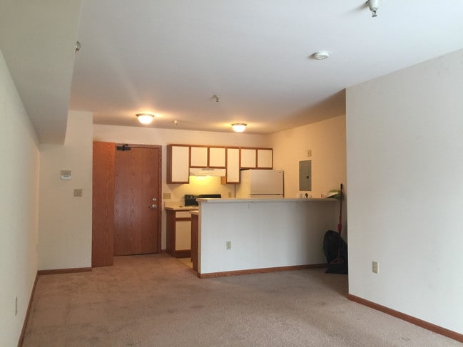 Building Photo - 1218 McKenna Blvd