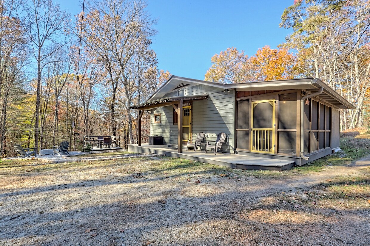 488 Mountainside Dr, Rabun Gap, GA 30568 House Rental in Rabun Gap