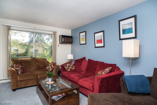 Building Photo - 2 br, 1 bath Apartment - 712 W Huron St