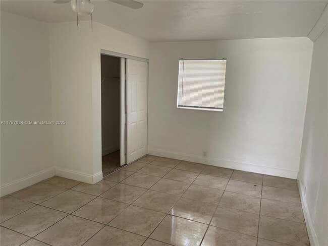 Building Photo - 2329 NE 173rd St
