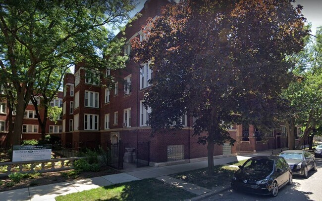 Foto del edificio - 6583 N Lakewood Ave
