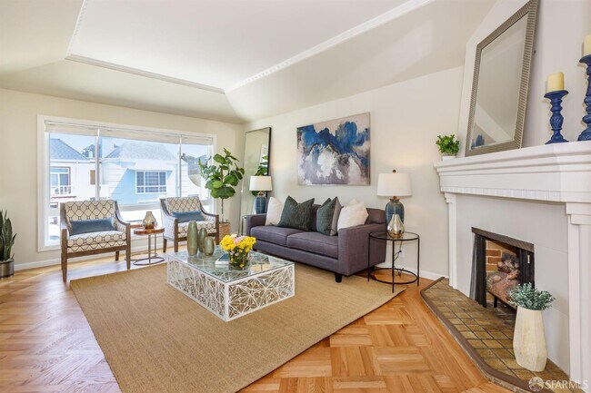 Foto del edificio - 177 Meadowbrook Dr