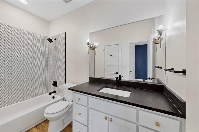 Foto del edificio - 800 S Welch St