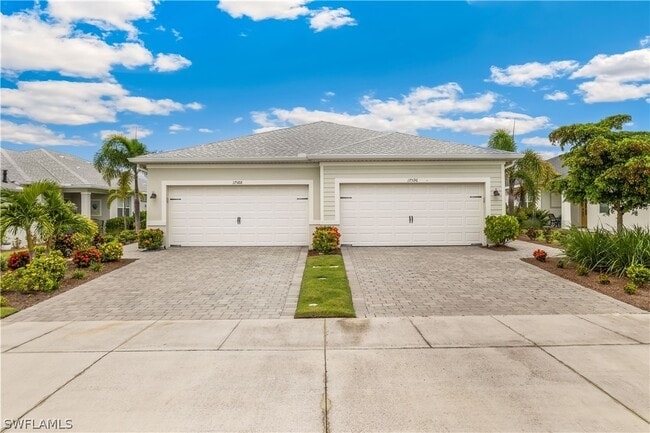 Building Photo - 17596 Woodland Ct