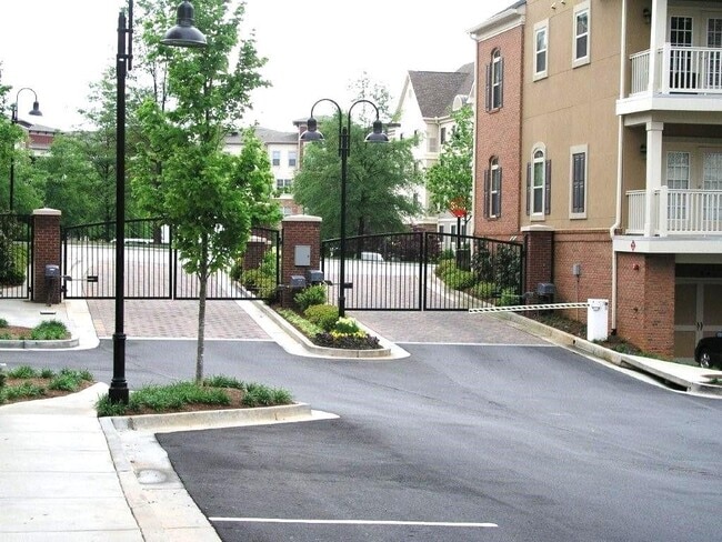 Building Photo - 322 Perimeter Walk
