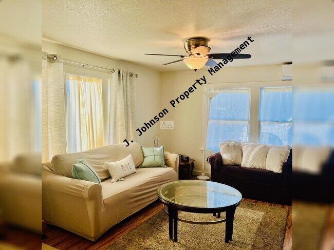 Foto del edificio - 1 bed 1 bath MOVE IN READY