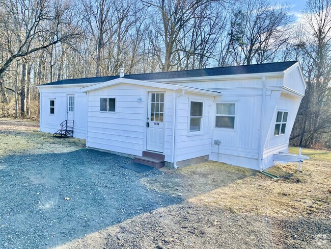 Front of the Home - 19619 Spooks Hill Rd