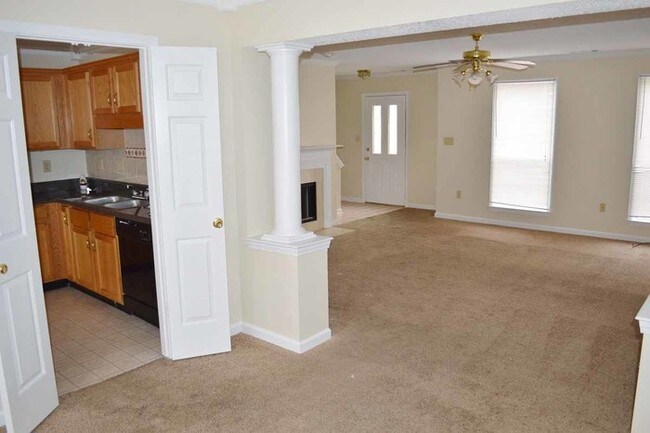 Building Photo - 4036 Autumn Springs Cove