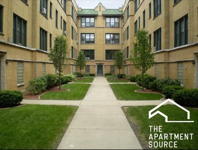 Building Photo - 2342 N Spaulding Ave