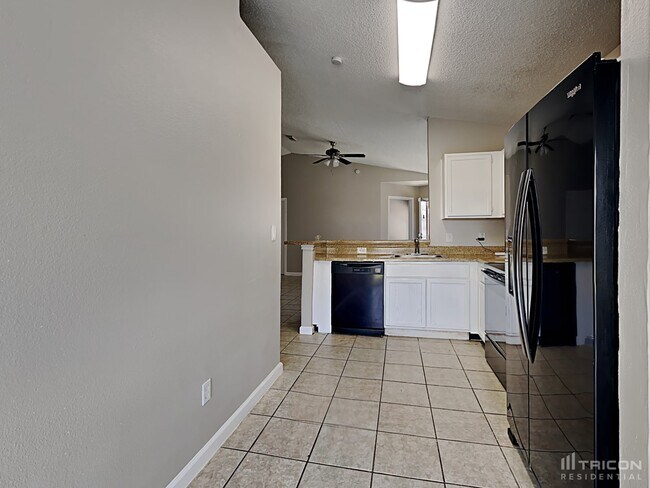 Building Photo - 3146 Boynton Dr