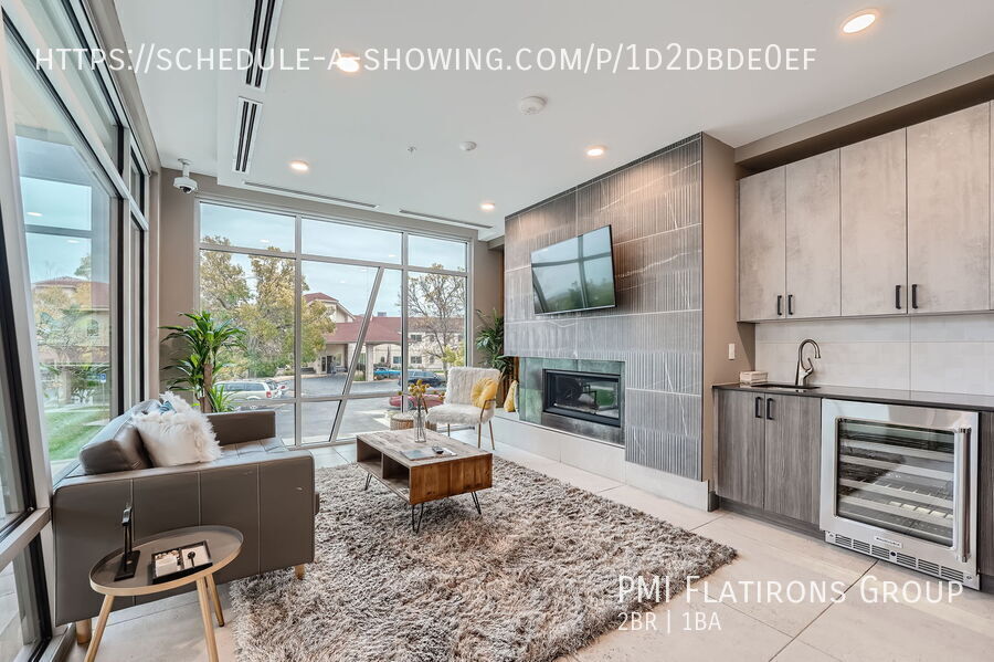 Foto principal - Chic Modern Chaffee Park Condo