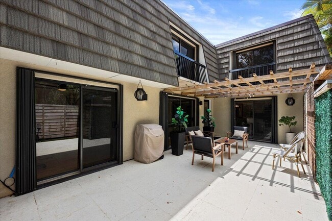 Building Photo - 406 4th Terrace