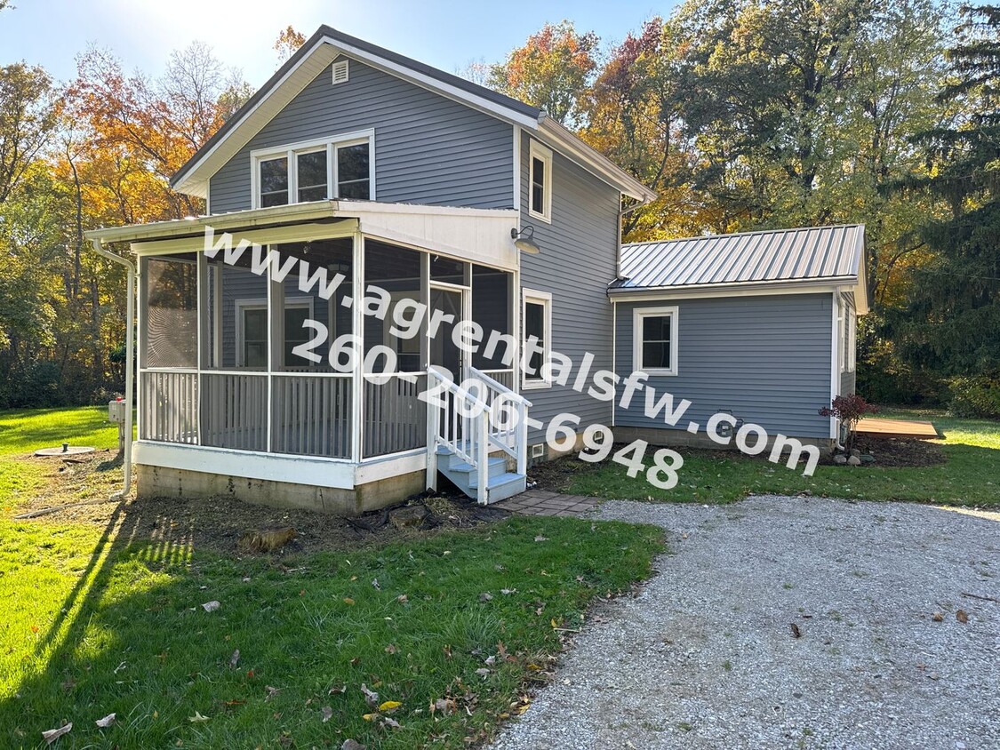 Primary Photo - 3 Bedroom House - 1/2 off first month's rent