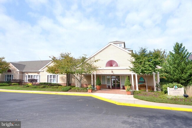 Building Photo - 8609 Wintergreen Ct