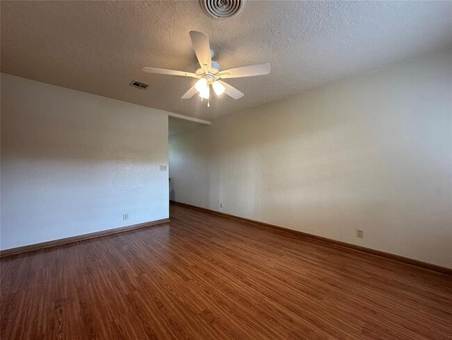 Foto del edificio - 2007 Delaware Ln