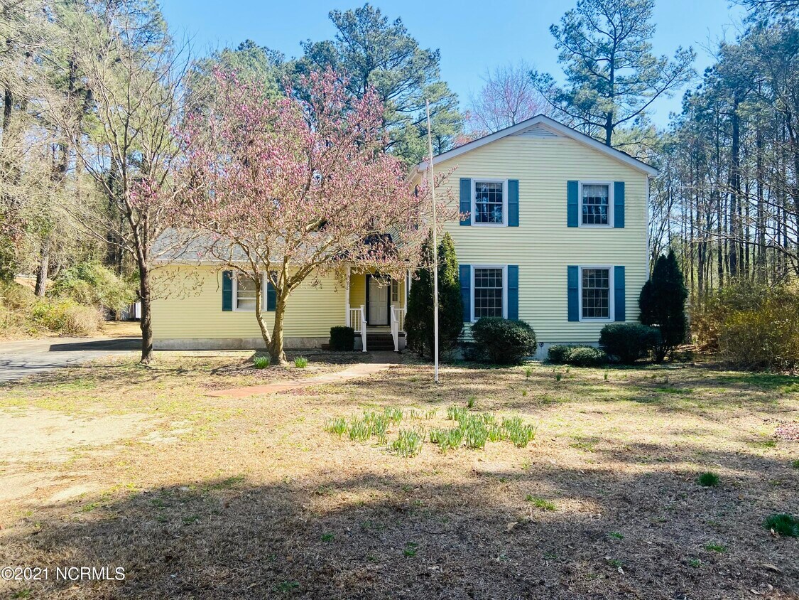275 Union Chapel Church Rd, Richlands, NC 28574 House Rental in