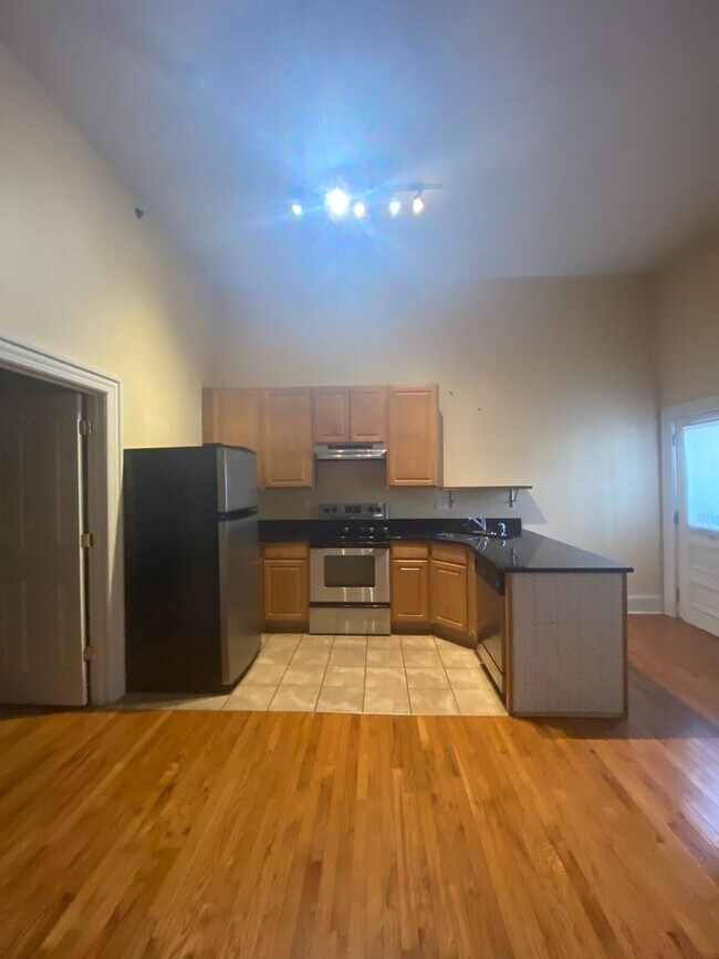Building Photo - The Grove - 1 bed 1 bath with washer and d...