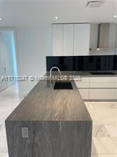 Foto principal - 700 NE 26th Ter