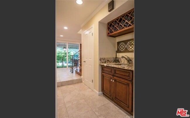 Foto del edificio - 11040 Salt Lake Ave