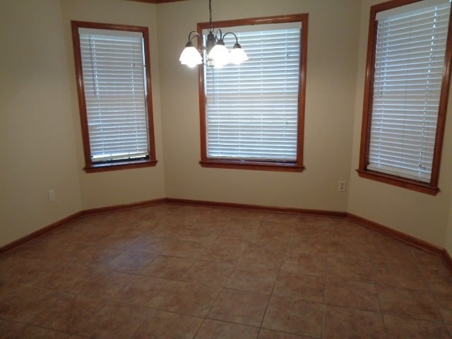 Building Photo - 6772 Oakmoor Circle North