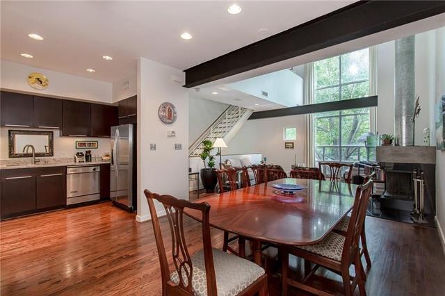 Foto del edificio - 4133 Travis St