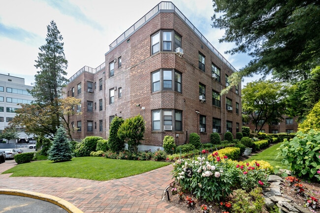 Townhouse Apartments